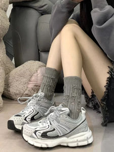 Trendy Cotton Mid-Calf Socks Womens Outdoor Wear Hole Punching Personality Pure Color Spring Season Breathable Sweat Absorbent