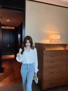 AMMIN 2025 Spring and Autumn new French ruffled V-neck bow tie design Long sleeve commuter chiffon shirt Womens simple white sweet trum sleeve ruffled texture elegant blouse