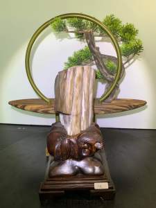 TSK Crystal SHY024 天然树化玉 黄里透白 色泽圆润 特制雕刻实木底座 Natural Tree Fossil Jade