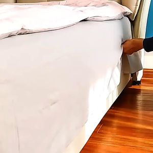 Penjepit Sprei Anti Geser Selimut Ranjang Kasur Anti Slip Multifungsi Praktis