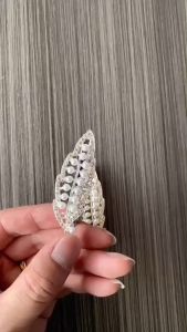 13th Ave Korean Style Elegant Pearl Rhinestones Leaf Side Clips  Hairpin韩版优雅珍珠水钻叶子🍃发夹