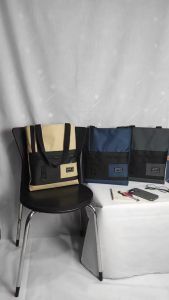 Dely Tas Totebag Pria Kasual DLY-0326 Polos Model Kasual Bahan Polyester Waterproof Resleting