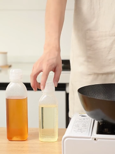Nipiin 300/500/750ML Oil Bottle Food Grade Kitchen Oil Dispenser Soy Sauce Vinegar Squeeze Bottle