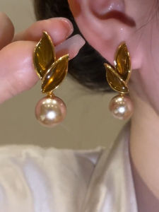 Fall Leaf Pearl Earrings Luxury Versatile Mid-century Elegant New Style Fashion Jewelry for Women Alloy Plated Silver Gold