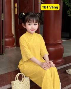 Mã TB: bộ đồ lam cho bé xinh đẹp vải gấm hoa QC tay lỡ có hàng cúc bọc thật cài bên vai áo xẻ 2 tà đáng yêu