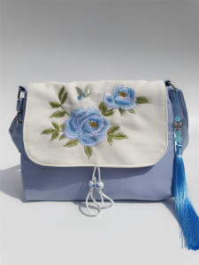 Hand Embroidered Chinese Style Canvas Womens Crossbody Bag Small Square Shoulder Bag Zipper Closure Casual Fashion