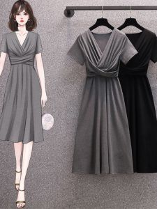 Elegant Black Hepburn Style Midi Dress Womens Summer V-neck Knee-length Slimming A-line Skirt High Waist Regular Sleeve