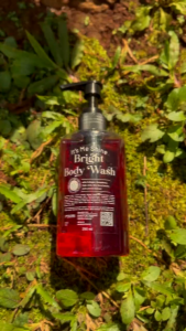 ITS ME SHINE Bright Body Wash| Sabun Mandi Cair Mencerahkan Kulit dan Melembabkan| Shower Gel Extract Membersihkan Perawatan Tubuh