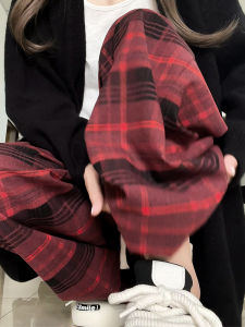 กางเกงขายาวทรงหลวมเอวสูงผ้าขนแกะสีแดงลายสก็อตสำหรับผู้หญิง กางเกงขายาวทรงหลวมสบาย ๆ ฤดูใบไม้ร่วง 2024 สไตล์เกาหลี กางเกงขายาวทรงหลวม