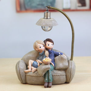 Creative Home Decor Couple Figure Night Lamp Resin Craft Living Room Bedroom Modern Simple Gift Tabletop Decoration Accessories