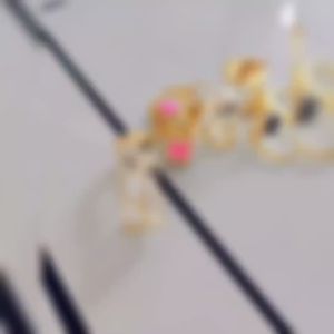 韩国水晶钥匙扣幸运四叶草车圆柱节节高钥匙链女挂件七夕礼品精致Korean crystal key chain lucky four leaf clover car cylinder high key chain women pendant Qixi gift exquisite