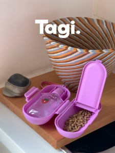 Tagi. Inspire Strawberry Portable Pet Bowl