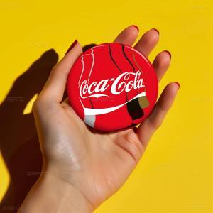 Coca -cola Vintage Round Button Pins Slogan Creative Brooches Backpack Clothes Decoration Fashion Cartoon Jewelry Gifts