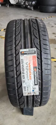 ยางรถยนต์ ยี่ห้อ HANKOOK รุ่น V12evo ขนาด 225/40R18 ยางใหม่ค้างปีปี19 ยางสภาพดี รับประกันความพอใจคืนได้ภายใน7วัน