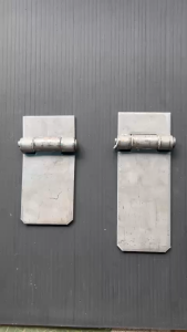 Bản lề cửa hậu cho xe tải kín cửa cánh dơi ....chất liệu thép kích thước 4x12cm và 4x17cm