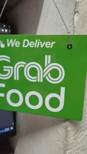GRAB MART GRAB FOOF SNTRA DOOR BANNER 7.8X5.5