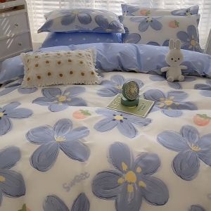 ชุดผ้าปูที่นอน ชุดเครื่องนอน ลายดอกไม้ ครบชุด 6 ชิ้น ผ้านวม ปลอกหมอน ปลอกหมอนข้าง 6 สัตว์ใหญ่