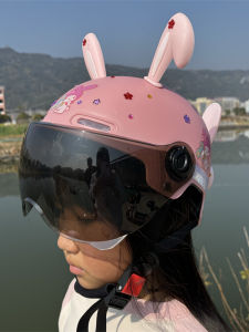 Childrens Electric Vehicle Safety Helmet 3C Certified Sun Protection Four Seasons Universal Battery Car Crash Proof Helmet