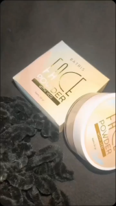 Batrisyia Face Powder Pertama dan satu satunya bedak dengan bahan dasar VCO yang melembabkan serta melindungi dari polusi efek buruk sinar UVA dan UVB Komposisi : VCO Oryza Sativa Talc Zinc Oxyde Zinc Stearat Calcium Carbonate magnesium carbona