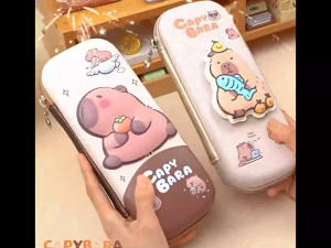 กล่องดินสอ 3D ปั้มนูน สำหรับเก็บเครื่องเขียน ลายคาปิบาร่า