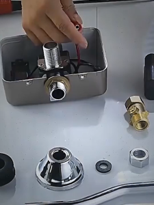 Otomatis Urinary Bilas Sensor / Toilet Automatic Urinal Flush Valve