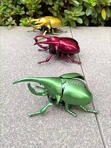Clockwork Beetle Toy Simulation Realistic Plastic Crawling Beetle Clockwork Animal Party Favorite Toy A Good Gift for Children