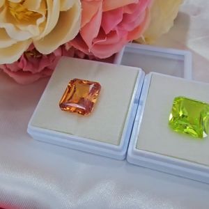 พลอยเหลี่ยมเพชร สีเขียว (เพอริดอท) เหลือง (บุษราคัม) ขนาด 13.8x15.8x8.1mm สีสวย อะไหล่เครื่องประดับ ทำจี้สร้อย ทำแหวน