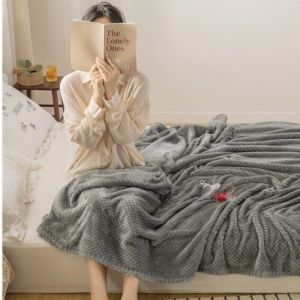 PrettyFamily Flannel Blanket Throw Blanket Office Sofa Sleeping Blanket Super Soft Fluffy Blanket Fleece Blanket Travel Blanket Bedspread