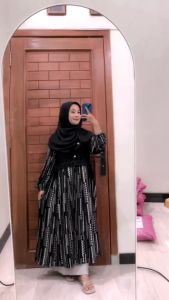 Midi Dress Motif Etnik Bahan Knit x Crinkle Airflow Premium