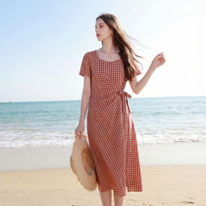 3COLOUR·S | Squre Neck Retro Slimming Dress