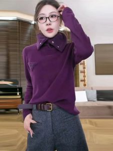 เสื้อสเวตเตอร์คอปกขนแกะแฟชั่นสำหรับผู้หญิง ฤดูใบไม้ร่วง/ฤดูหนาว 2024 ใหม่ อบอุ่น ดีไซน์ไม่ซ้ำใคร เสื้อตัวบน