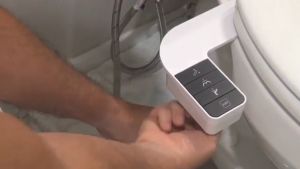 CC Bidet Attachment for Toilet Retractable Self Cleaning Cold Water Bidets for Existing Toilets