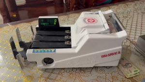 Máy đếm tiền xinda bc 38f phát hiện tiền giả siêu chuẩn siêu bền giá rẻ ngân hàng hay sử dụng new 2023