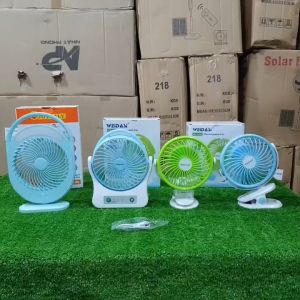 Quạt tích điện để bàn quạt sạc điện cầm tay WD - 202 VINCENT 3 chế độ gió xoay 270 độ có đèn led tay cầm chắc chắn lông bảo vệ trẻ nhỏ BẢO HÀNH 12 THÁNG