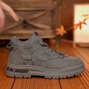 Techdoo Sepatu Sneakers Pria Casual: Sepatu Cowok Tinggi Sepatu Pria Main Santai Low Hight Abu Khaki MC464