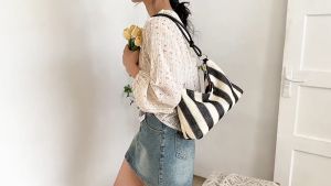 Tas Tote Anyaman Retro Modis dengan Kapasitas Besar untuk Wanita - BAO025