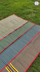 เสื่อพลาสติกพับได้ มีหูหิ้ว กะทัดรัด สะดวกพกพา คละสี รับประกันคุณภาพ (ขนาด90x180ซม.) - โรงทอเสื่อ