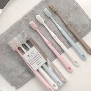 แปรงสีฟัน ขนนุ่ม 💕พร้อมกล่องเก็บแปรง แบบพกพา สำหรับผู้ใหญ่ ใช้ได้ทั้งเด็กและผู้ใหญ่ ซอกซอนลึก เซ็ต 4 ชิ้น