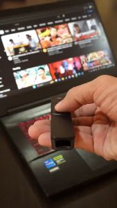 🚀ส่งเร็ว🚀แท้ อัพเกรดใหม่ปากกาเลเซอร์ เลเซอร์พอยเตอร์ พ้อยเตอร์ สำหรับการนำเสนอ รีโมท พรีเซนต์ Laser Pointer เข้ากันได้กับทุกระบบ