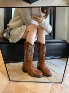 SHÉII | Giày Cowboy Kiểu Tây Phong Cách Ngôi Sao Thêu Đế Kép Cắt V