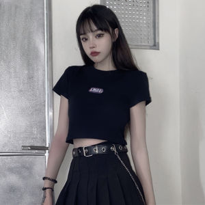 Short Sleeve Womens T-shirt Letter Print Slim Fit Belly Baring Fashionable Black Top Commute Style Embroidered round Neck