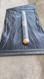Màng Phủ ( 2m4 - 400m ) hỗ trợ làm vườn trồng cây và công trình Lót nền trước khi đổ bê tông.