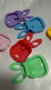 6Pcs Color Beverage Can Opener Rabbit Type Handheld Plastic Opener Reusable Caps for Coke Beer Soda and Aluminum Cans