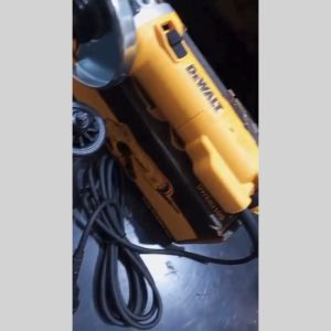 Mesin Gerinda Dewalt DWE8310S: 5\" Inch & 1.10 Watt