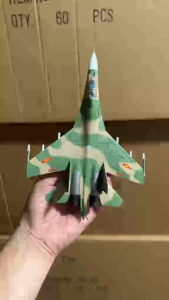 Mô Hình Hợp Kim SU-30MK2 Phiên Bản Đặc Biệt Kỷ niệm 80 Năm Cách Mạng Tháng 8 và Quốc Khánh 2/9 (A80)
