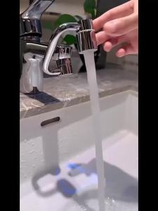 New U Shape Bathroom Sink Metal Faucet Expander 1080° Swivel 2-ModeSplashproof Water-Saving Pressurized Sink Extension Filter