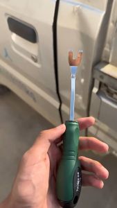 Buckle screwdriver disassembly tool audio navigation door panel interior decoration disassembly pry bar