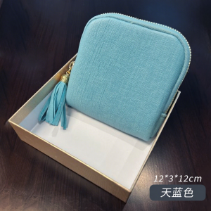 Large Capacity Jewelry Storage Bag Portable Bracelet Necklace Storage Pouch Handbag Vintage Style Velvet Material for Everyone