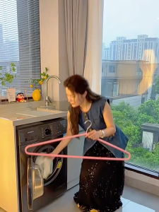 GREENIKA ไม้แขวนเสื้อสแตนเลสขนาดใหญ่ ยาว100ซม เคลือบซิลิโคนกันลื่น เสริมหนา แข็งแรง ไม่เสียรูป