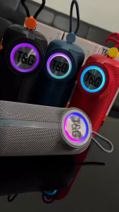 ลำโพงบลูทูธ T&G TG-698 พกพาได้ เบสแน่น ไฟ RGB เสียงดังชัด เชื่อมต่อไร้สาย USB TF AUX มีหลายสี